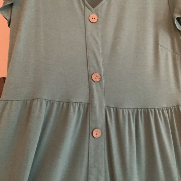 Dress - Picture 2 of 3